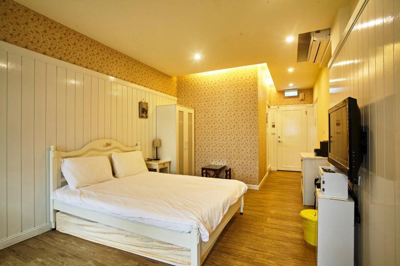 Forever Sunny B&B New Taipei City Exteriör bild